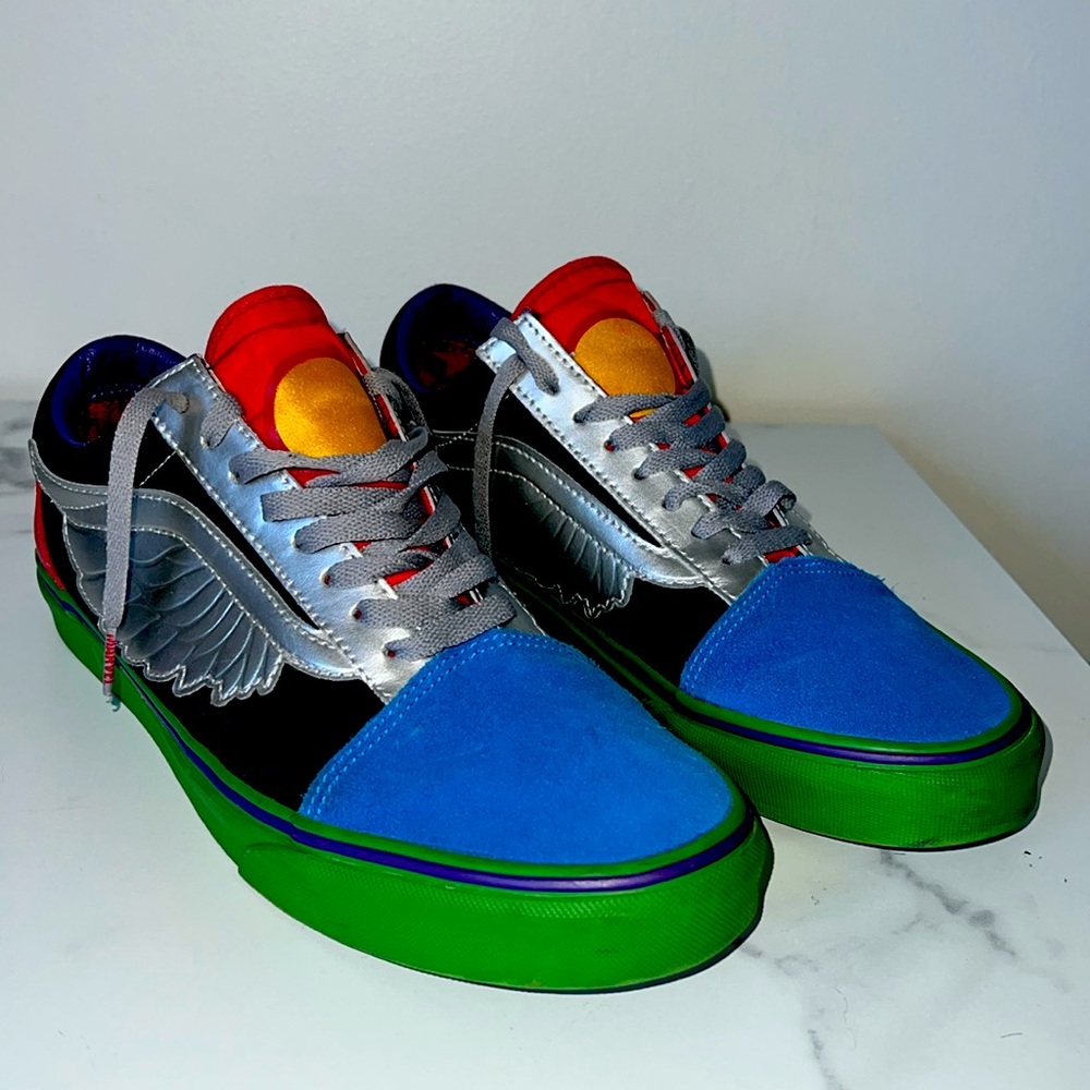 MARVEL VANS